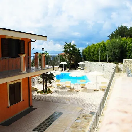 Apartment La Marinella *