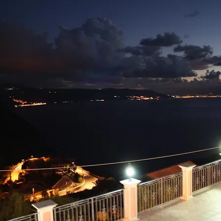 La Marinella Apartment Palmi